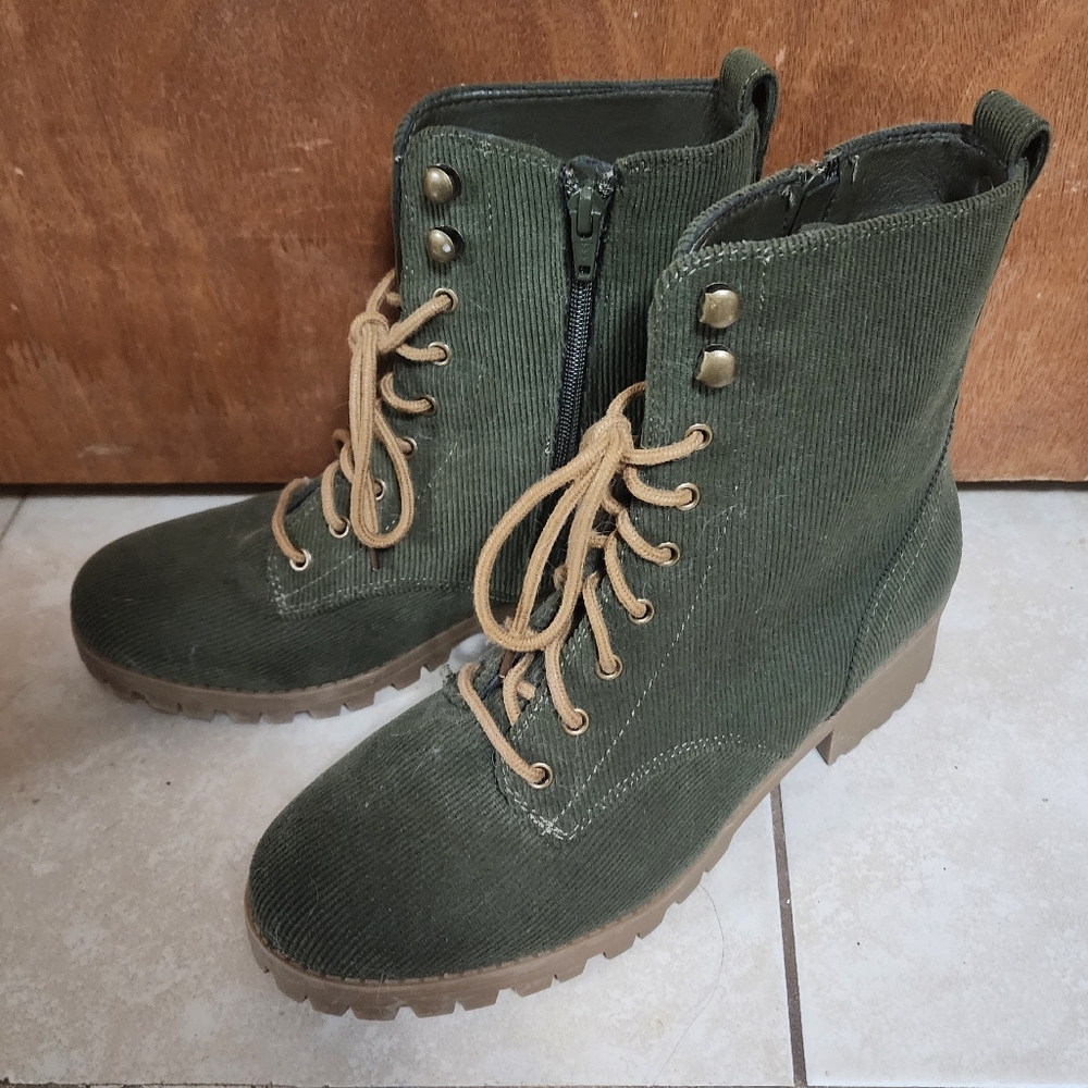 Olive Green Boots Size 9.5 Women's